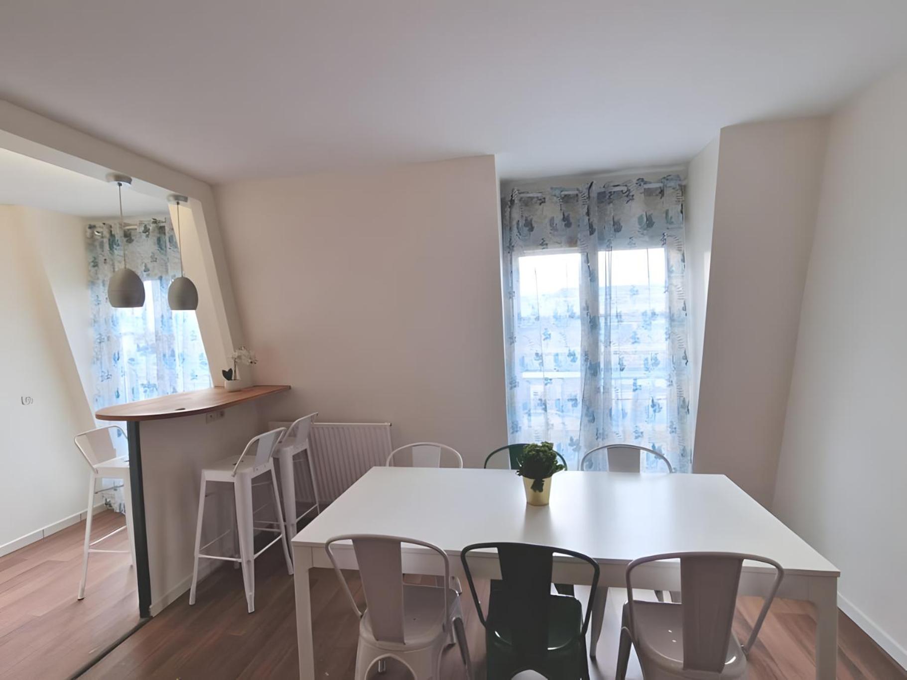 Apartment 4p 85m² Hyper Centre *